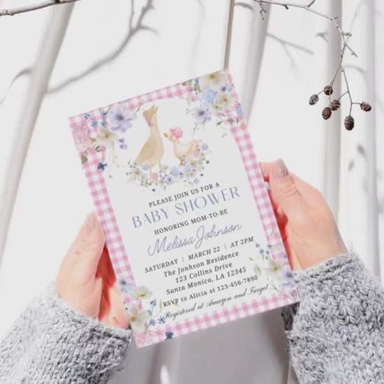 Adorable Mama and Baby Goose Theme